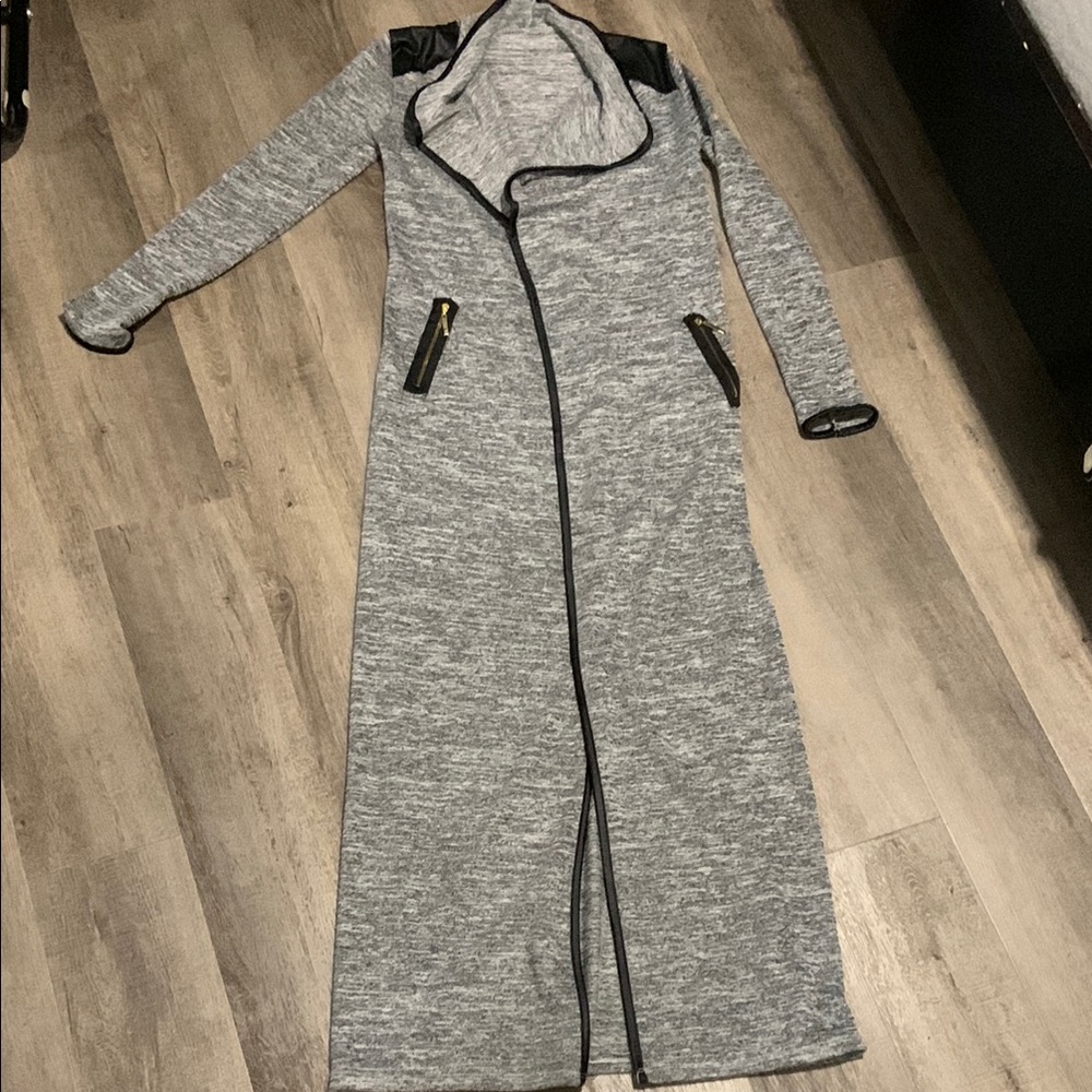 Gray Long Sleeve Maxi cardigan US 4